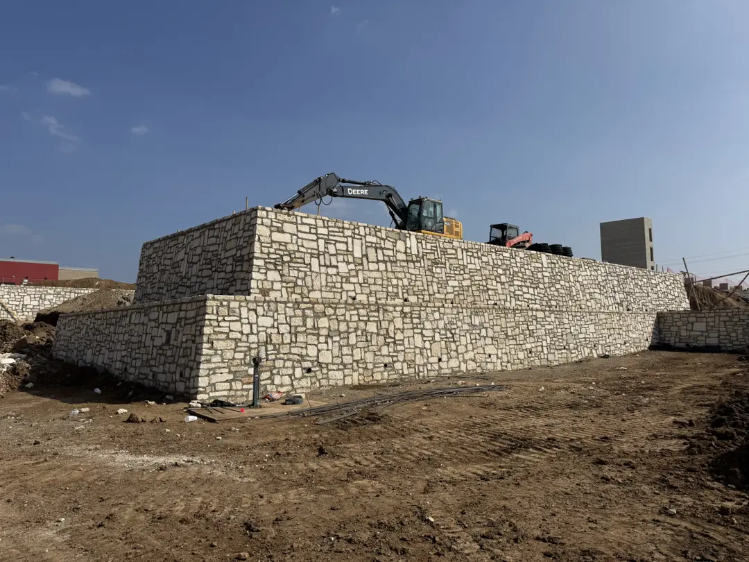 Bastrop — Marriott Dention Pond Fieldstone Walls