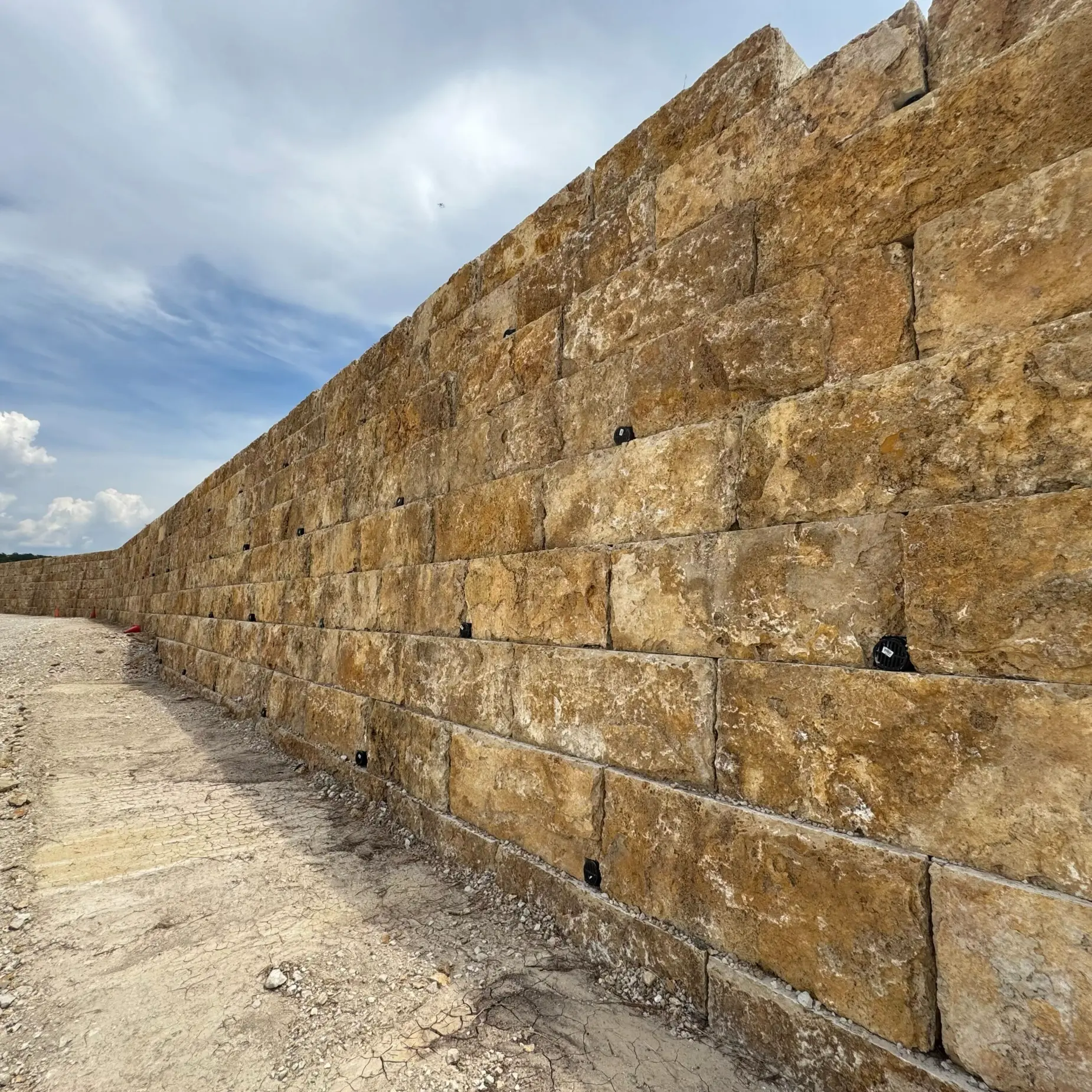 Copperas Cove — Clayton Ranch Block Retaining Wall