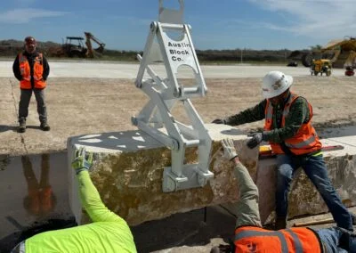 Rock Claw Lifting Attachment